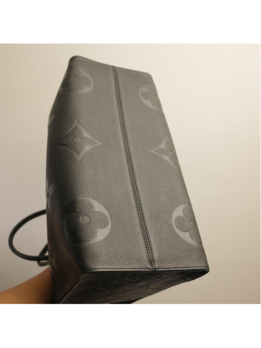 Louis Vuitton OntheGo GM Black Empreinte - Picture 6 of 16